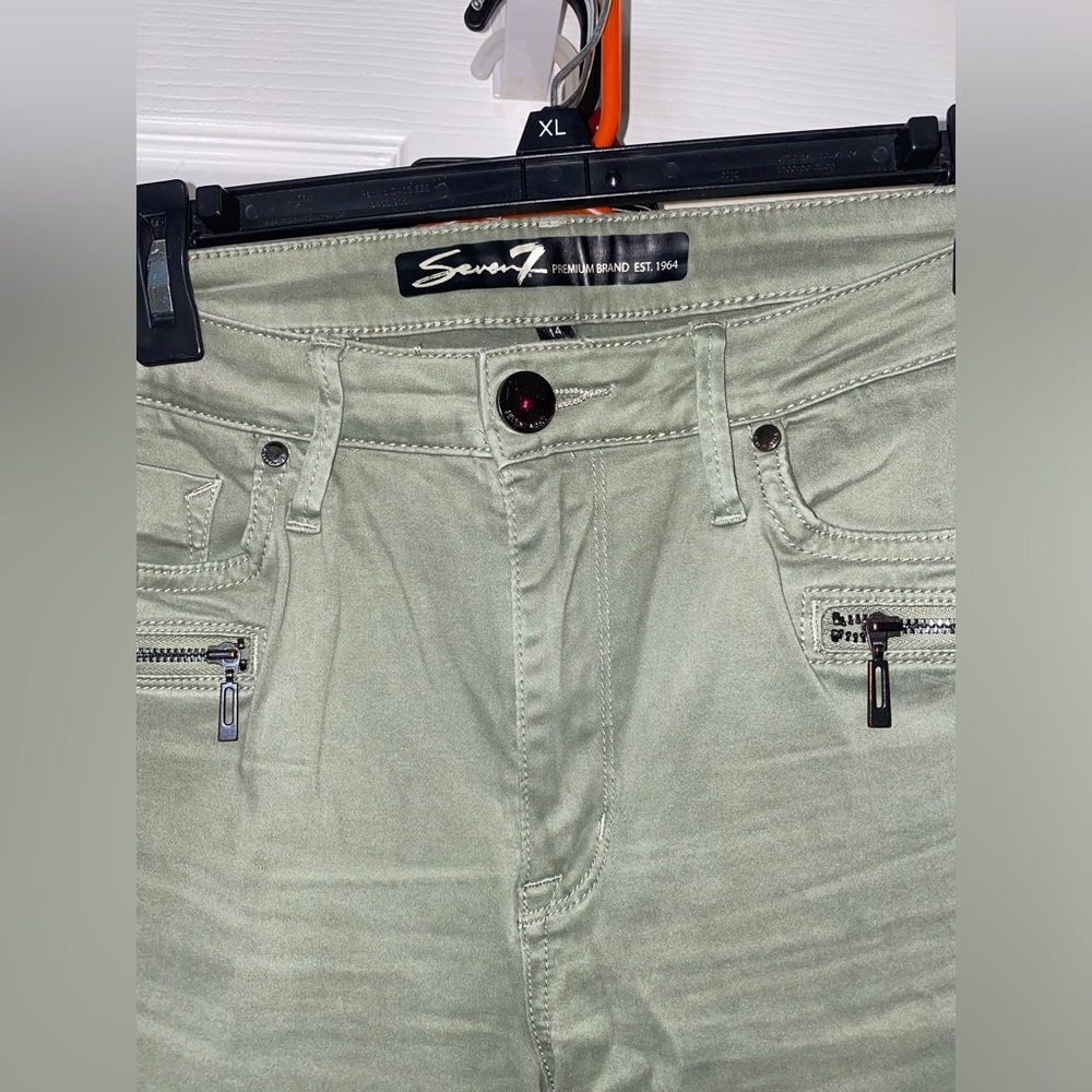 Seven7 Jeans